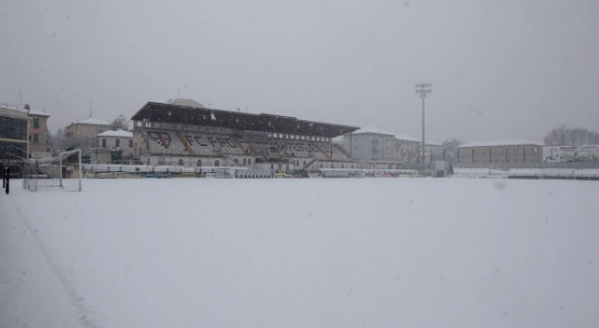 大雪天气使意乙遭受严重影响，多场比赛推迟