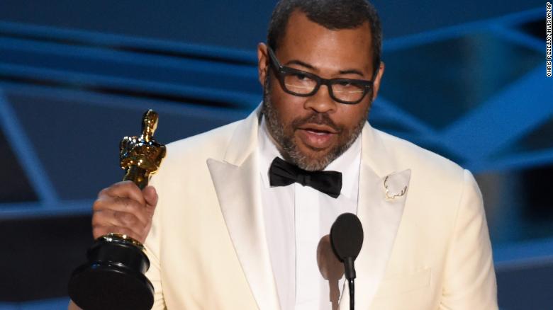 詹姆斯祝贺导演皮尔得到奥斯卡奖:我喜欢《逃