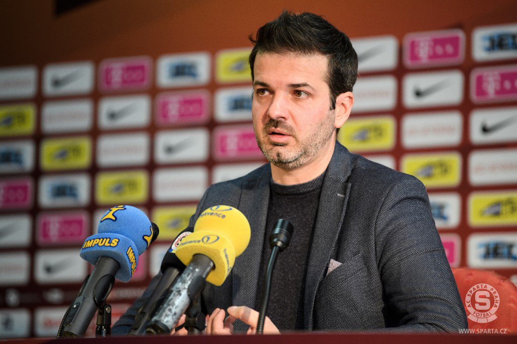 官方：布拉格斯巴达解雇主帅斯特拉马乔尼