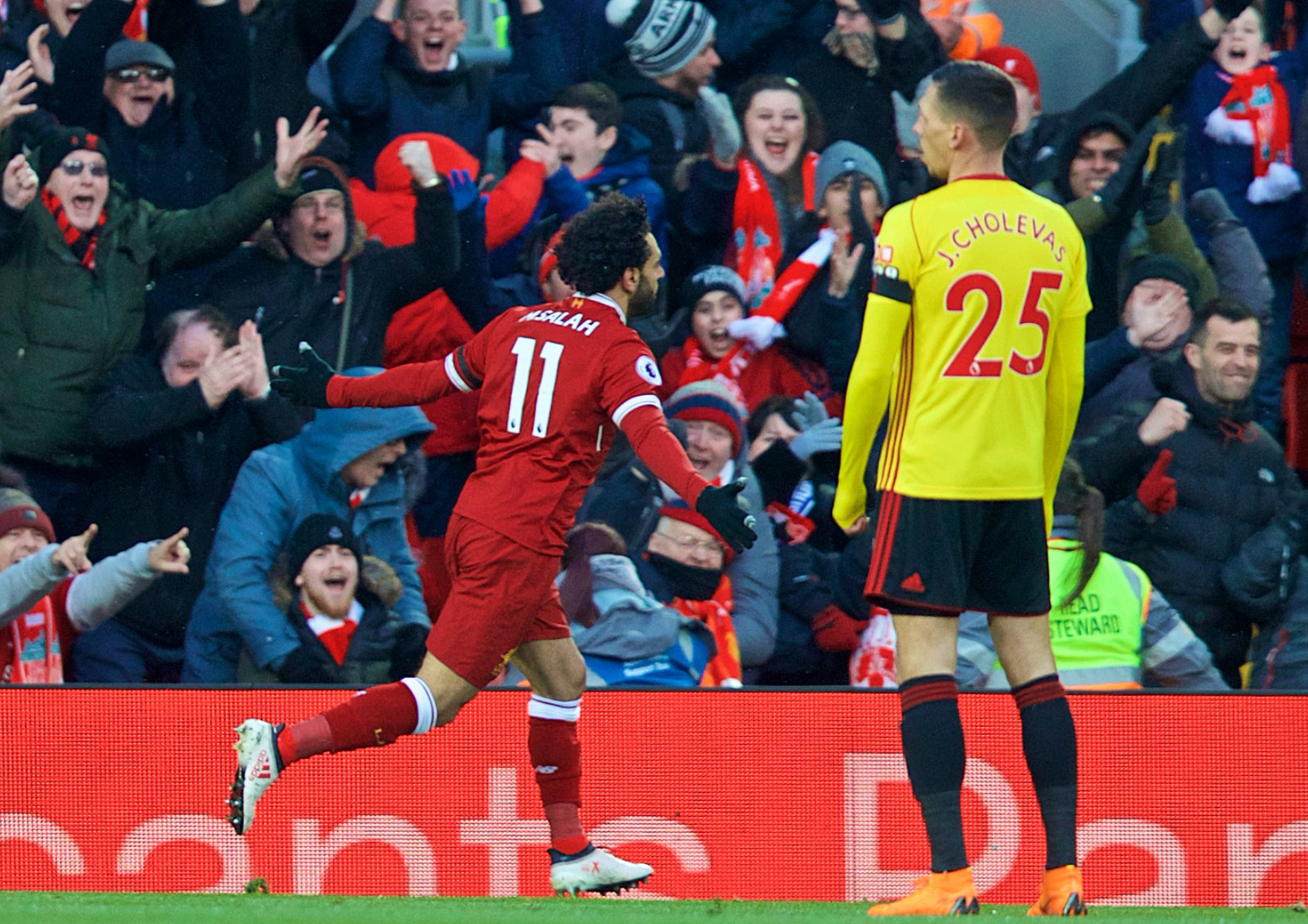 GIF：萨拉赫进球，利物浦1-0沃特福德