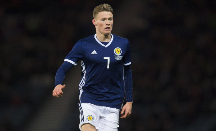 麦克托米奈上演国家队首秀，穆帅现身看台考察