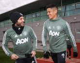 球员典范，马塔经常帮助球队清理更衣室