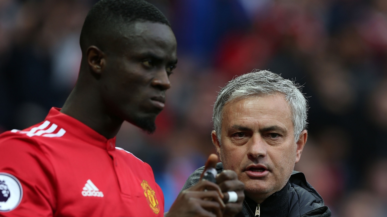 穆帅解释首发轮换：林德勒夫能控球；马塔思考迅速