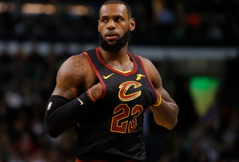 詹姆斯季后赛生涯盖帽数升至历史20位