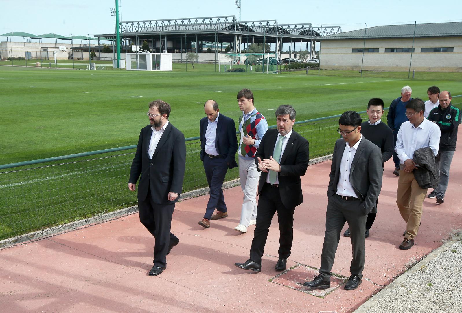 中国足协代表团造访葡萄牙体育青训学院,重点