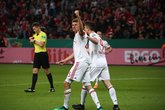 GIF：穆勒梅开二度，拜仁5-1勒沃库森