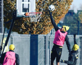 心系季后赛？法媒晒詹姆斯霸气出场引奥巴梅扬点赞