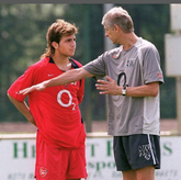 五张旧照，小法ins致敬恩师温格：你就像是我的父亲