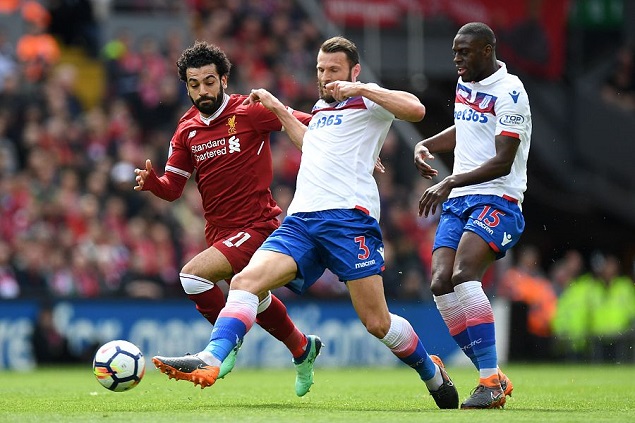 萨拉赫憾失单刀英斯进球被吹，利物浦0-0斯托克城