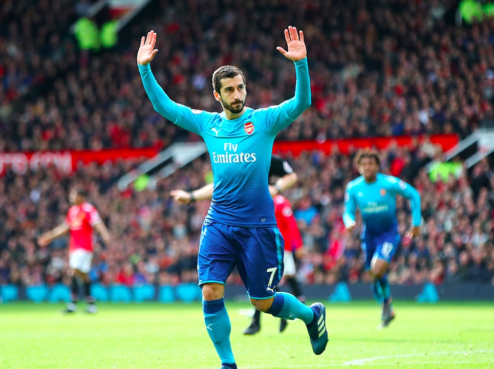 GIF：扎卡抢断，姆希塔良远射破门