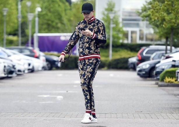 <a href=https://www.310bf.com/tags-%E9%98%BF%E6%A3%AE%E7%BA%B3-0.html target=_blank class=infotextkey>阿森纳</a>输给<a href=https://www.310bf.com/tags-%E6%9B%BC%E8%81%94-0.html target=_blank class=infotextkey>曼联</a>后，扎卡在媒体上展示时尚运动装扮引嘲讽