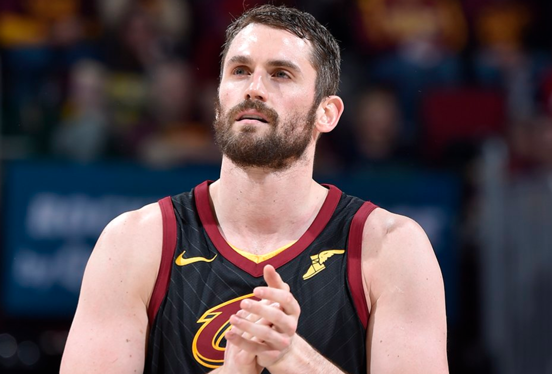 乐福季后赛总防守篮板数达到400