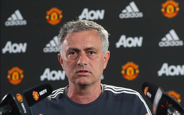 穆帅：不认为队里有些人能达到要求，但我不得不留着他们