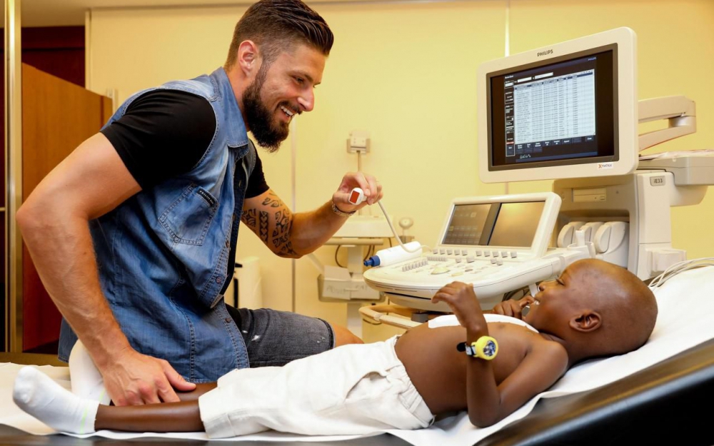 吉鲁：在<a href=https://www.310bf.com/tags-%E5%88%87%E5%B0%94%E8%A5%BF-0.html target=_blank class=infotextkey>切尔西</a>的表现超出预期；足球运动员也是有责任的公民