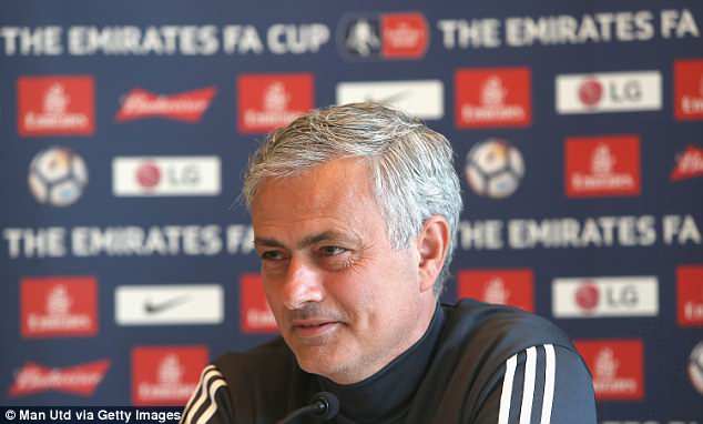 穆帅：不会说<a href=https://www.310bf.com/tags-%E5%88%87%E5%B0%94%E8%A5%BF-0.html target=_blank class=infotextkey>切尔西</a>球迷坏话；明天比赛试图做到最好