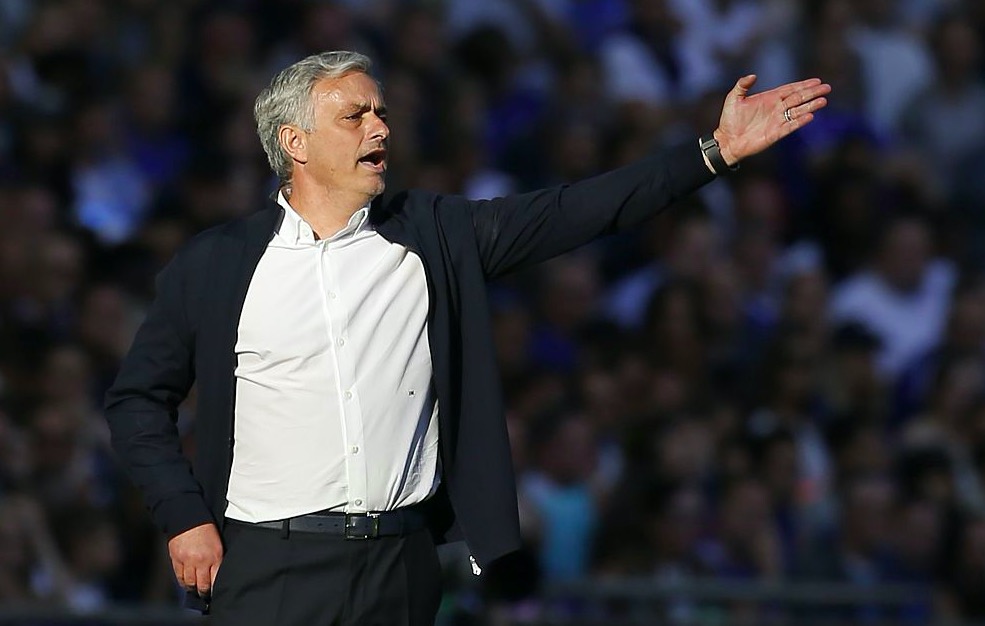 穆帅：<a href=https://www.310bf.com/tags-%E5%88%87%E5%B0%94%E8%A5%BF-0.html target=_blank class=infotextkey>切尔西</a>配不上胜利，他们在禁区前堆了八九名球员