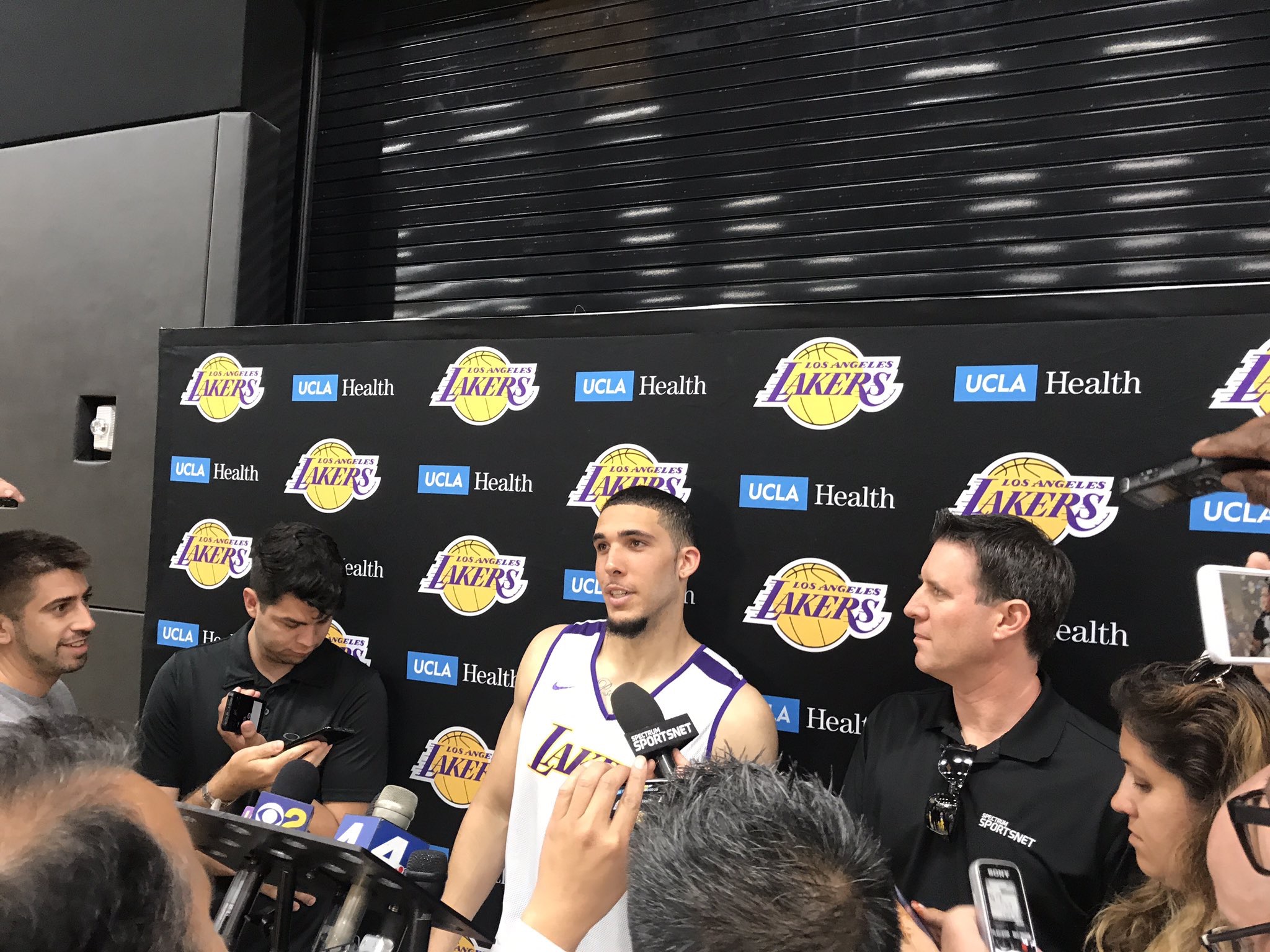 利安杰洛-鲍尔:为湖人的试训很棒,并不感到紧张