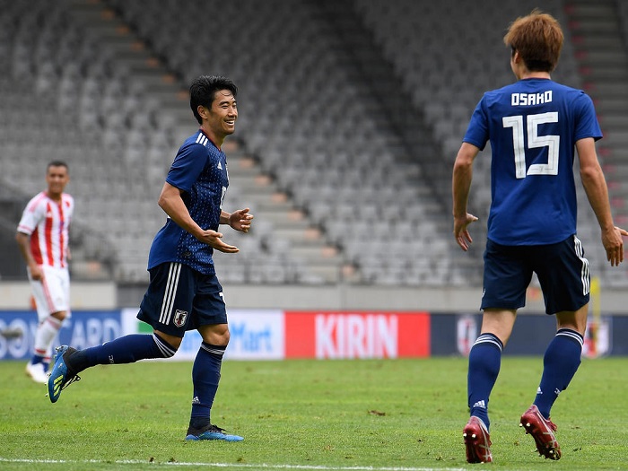日本队抵达俄罗斯,世界杯32支国家队到齐