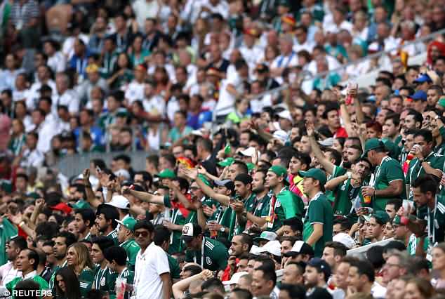 墨西哥球迷用反同性恋口号攻击诺伊尔，国际足联已提出指控