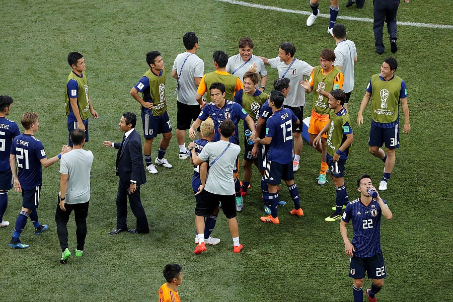新华社：日本队虽然晋级，却输掉了来自足球世界的尊重