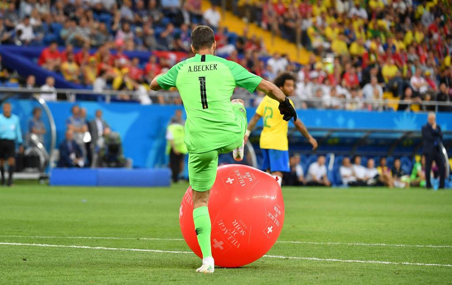 意记者：利物浦与<a href=https://www.310bf.com/tags-%E5%88%87%E5%B0%94%E8%A5%BF-0.html target=_blank class=infotextkey>切尔西</a>争夺罗马门将阿利松