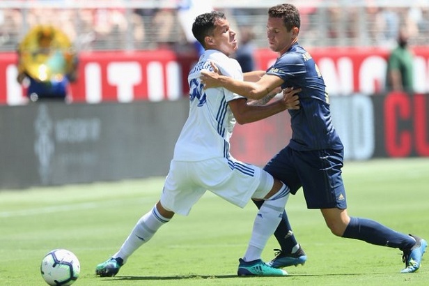 瓦伦西亚开场伤退巴伊头球中框，<a href=https://www.310bf.com/tags-%E6%9B%BC%E8%81%94-0.html target=_blank class=infotextkey>曼联</a>0-0圣何塞地震