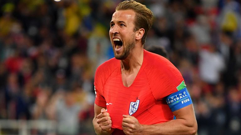 凯恩：还未拿到金靴奖奖杯，英格兰表现团结了球迷