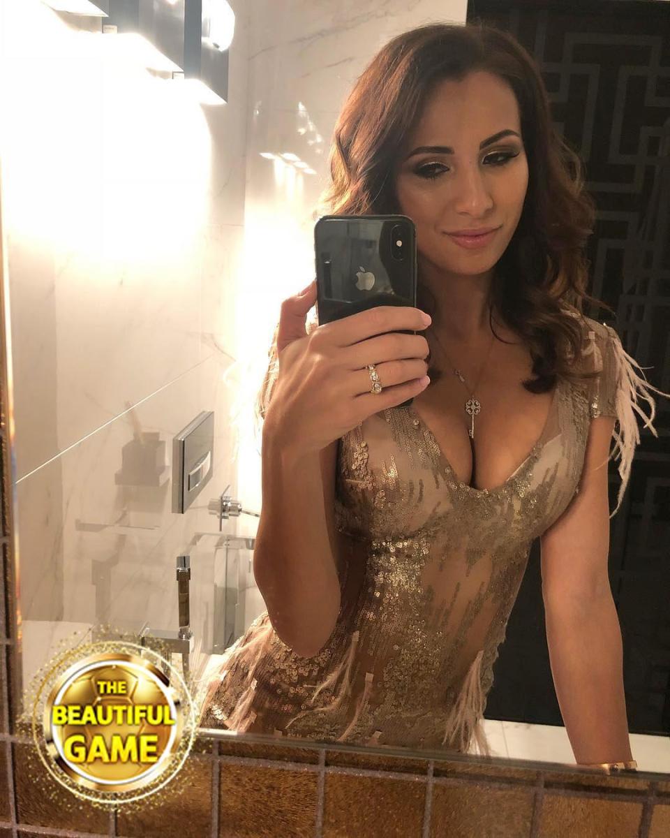 太太团 | 欢迎加盟铁锤帮，欢迎你，亚尔莫连科的美娇妻