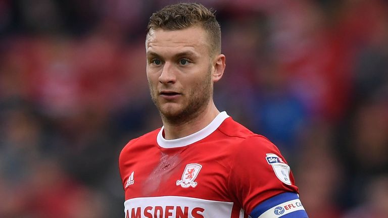 天空体育：伯恩利将引进米堡中卫本-吉布森