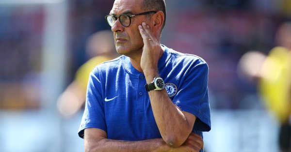 为营造轻松氛围，萨里放宽饮食要求，不要求球员赛前住酒店