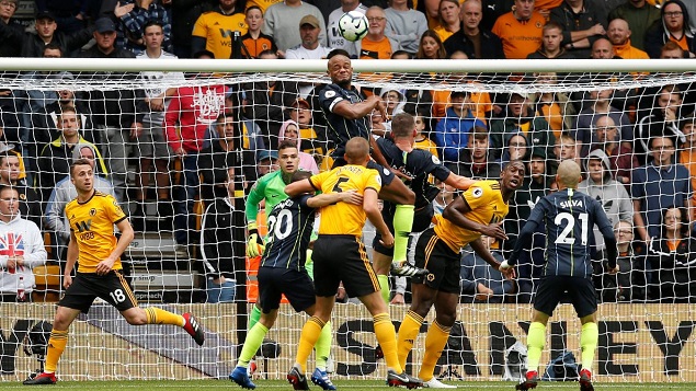 博利争议进球拉波特扳平，曼城三中门框客场1-1狼队