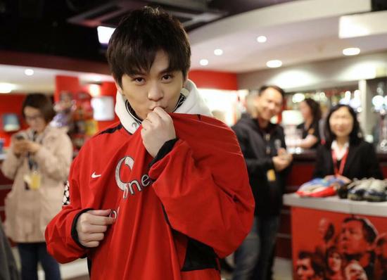 会押韵的全能艺人！武艺发文力挺<a href=https://www.310bf.com/tags-%E6%9B%BC%E8%81%94-0.html target=_blank class=infotextkey>曼联</a>