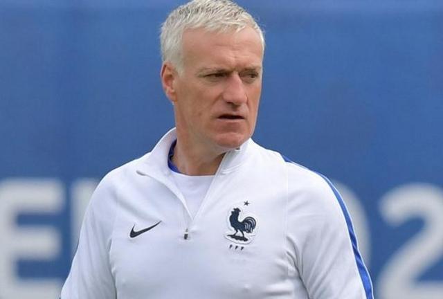 德尚：阿雷奥拉会继续首发；吉鲁没进球但依然很重要