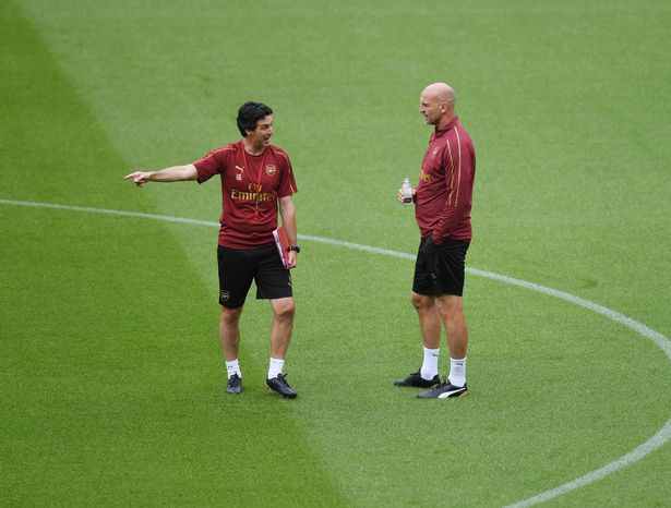 曼城球场管理员：踢<a href=https://www.310bf.com/tags-%E9%98%BF%E6%A3%AE%E7%BA%B3-0.html target=_blank class=infotextkey>阿森纳</a>时埃梅里不让给酋长球场的草皮浇水