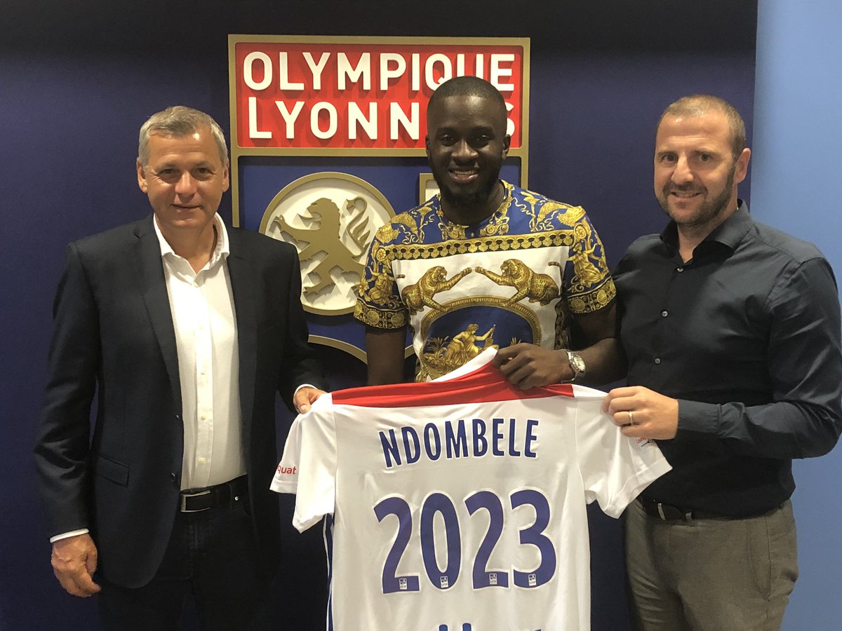 官方：里昂与法国新秀恩东贝莱续约至2023年