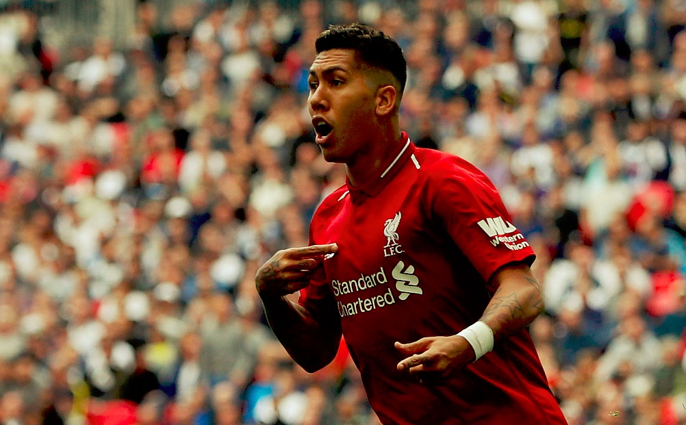 GIF：开场即高潮，菲尔米诺传中造进球被吹越位