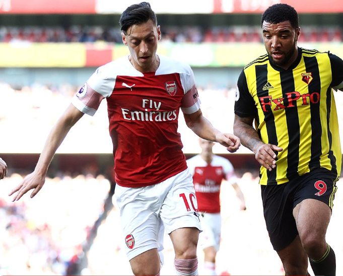 GIF：进球也要成双成对！厄齐尔帮助<a href=https://www.310bf.com/tags-%E9%98%BF%E6%A3%AE%E7%BA%B3-0.html target=_blank class=infotextkey>阿森纳</a>再下一城