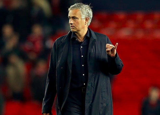 穆里尼奥赛后对镜头摇小拇指，莱因克尔：想起邪恶博士