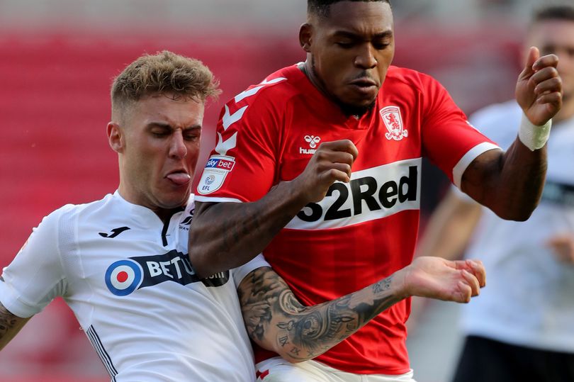 镜报：曼城有意引进20岁斯旺西中卫罗顿