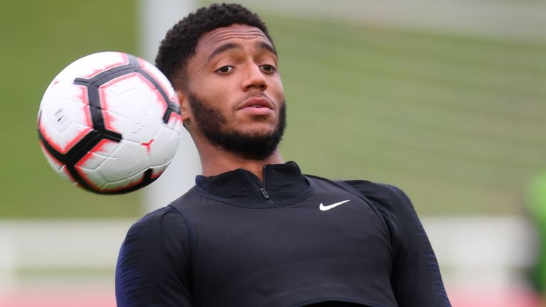 索斯盖特：乔-戈麦斯会首发出战西班牙