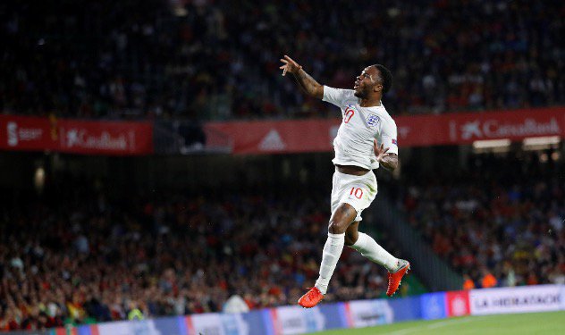 三年不开张，一张开进俩！斯特林破国家队1102天球荒