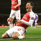 厄齐尔：今夜我们踢出了性感足球，自豪能成为枪手队长