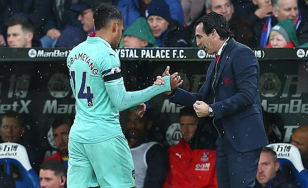 不满被换下？奥巴梅扬转发球迷质疑埃梅里换人推特