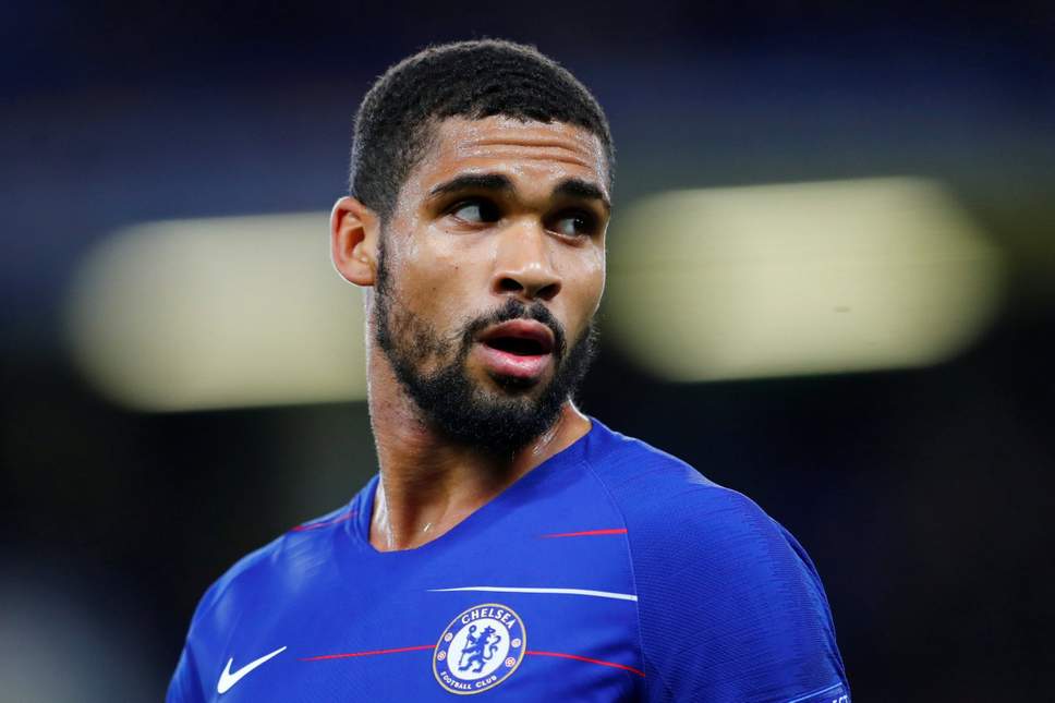 萨里：奇克十月踢了4场，他不会在一月被外租