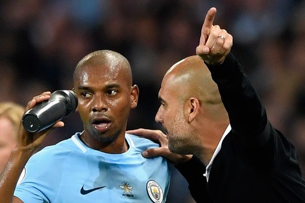 费尔南迪尼奥谈队内角色：我是球队的修理工