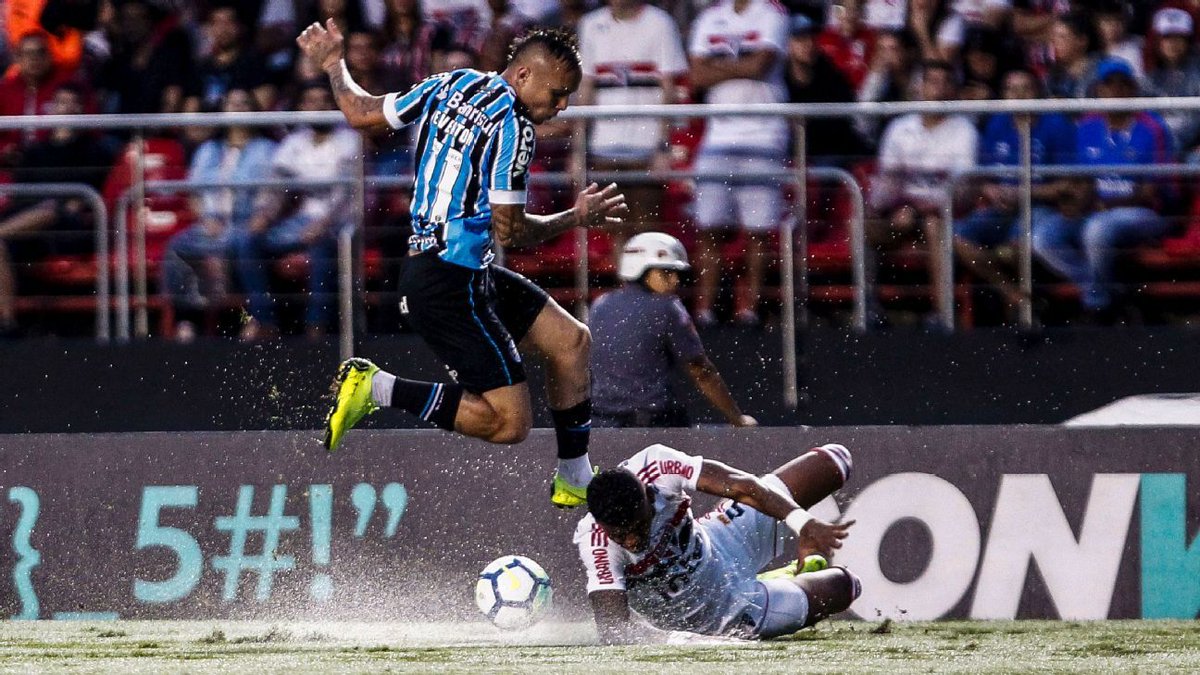 ESPN：曼联有意巴西国脚埃弗顿；埃雷拉可能离队