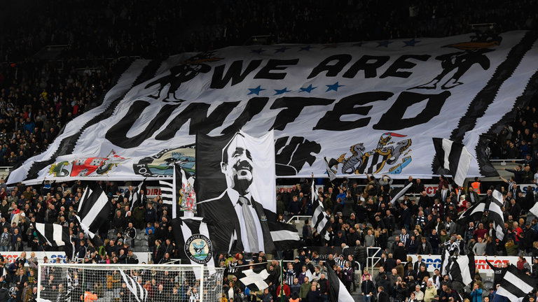 抗议阿什利接手11年，纽卡球迷比赛第11分钟再进场