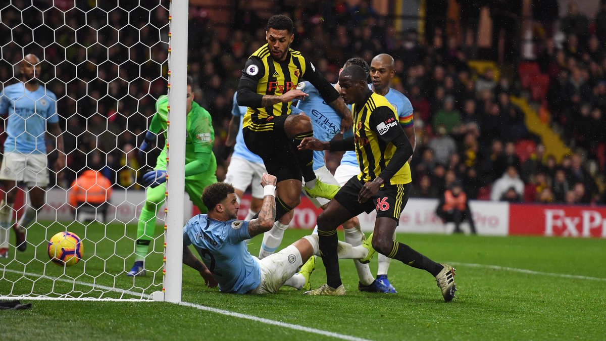 GIF：杜库雷推射捡漏破门，沃特福德扳回一城