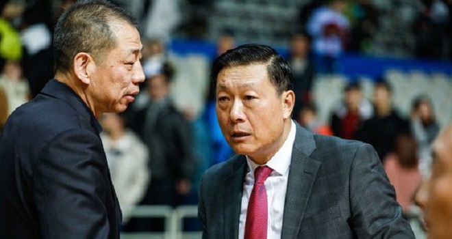 库里完成赛季首扣. 李秋平:端做得不错, 对于吴前的限制比较好