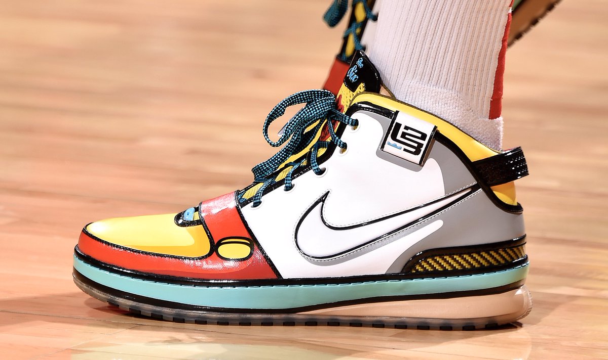 今日圣诞大战上脚球鞋一览:PJ-塔克上脚LeBron 6